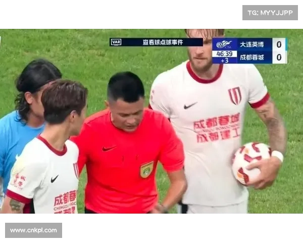 裁判执法水平与尺度一致性成焦点 各队持续关注判罚公正问题 裁判执法水平与尺度一致性成焦点 各队持续关注判罚公正问题