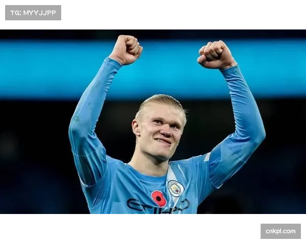 哈兰德主罚点球命中，伊蒂哈德球场陷入沸腾